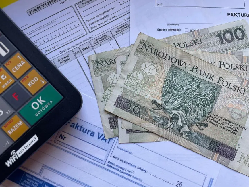 Inflation vs Currency Depreciation: Two Moving Prices